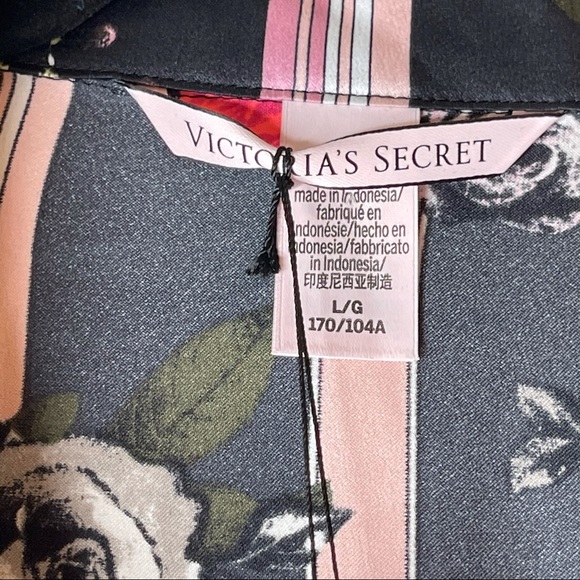 VS Satin Pajama Top in a Black Floral Stripe NWT - Picture 4 of 5